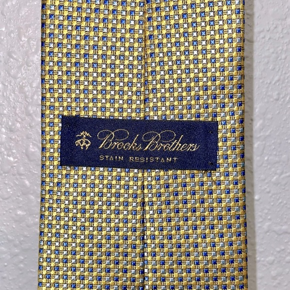 Brooks Brother’s Silk Tie - Picture 2 of 6